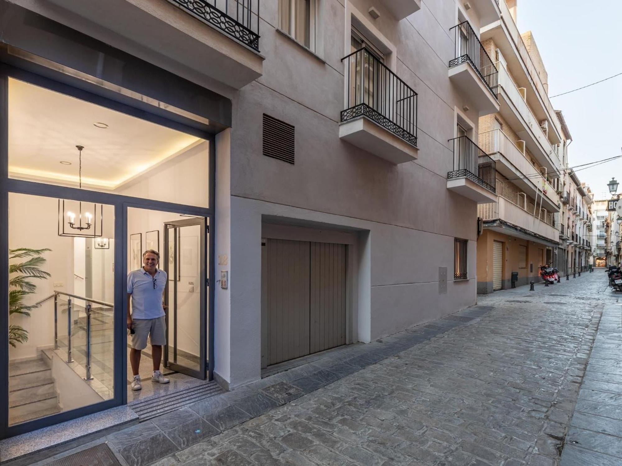 Central Stylish And Elegant 1 & 2 Bedroom Apartments III Granada Dış mekan fotoğraf